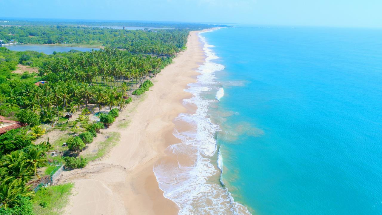 Ranna 212 Beach Resort Kahandamodara Exterior foto