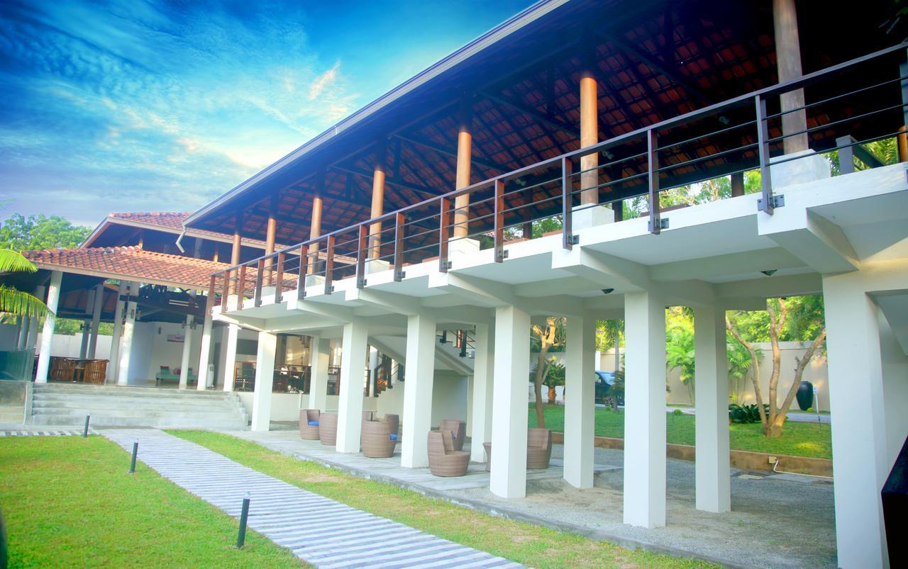 Ranna 212 Beach Resort Kahandamodara Exterior foto