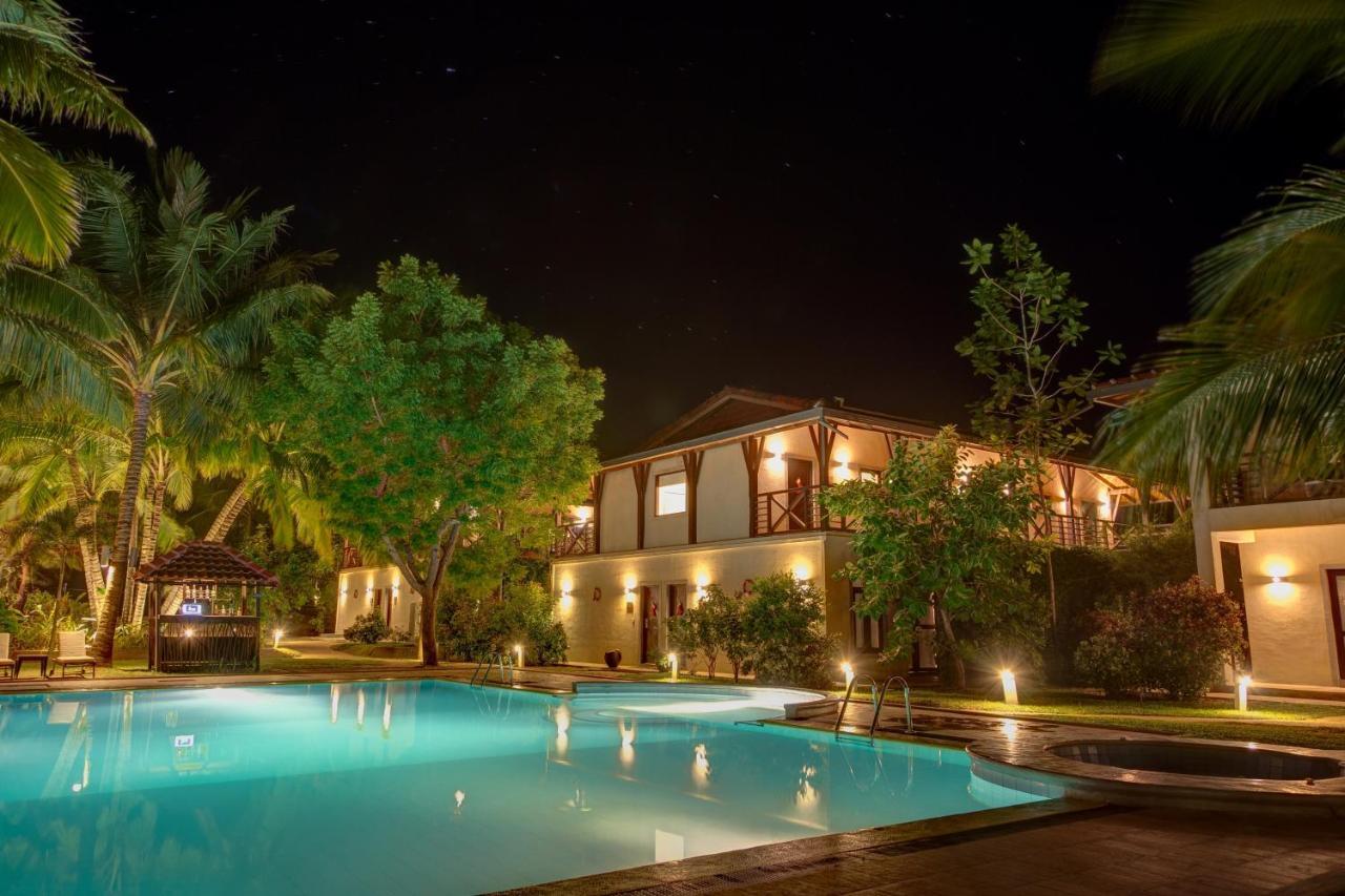 Ranna 212 Beach Resort Kahandamodara Exterior foto